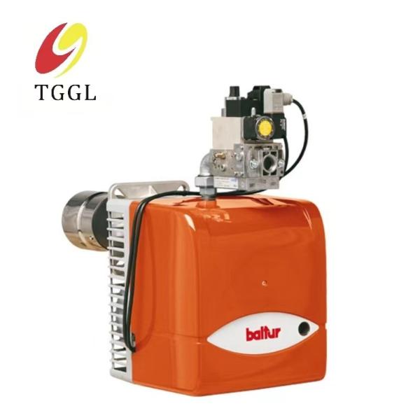 Two-stage Burner With Precise Adjustment And Stable Operation And High Efficiency