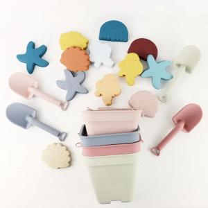 China Customized Baby Silicone Toys , Silicone Sand Bucket Set With 6 Piece supplier