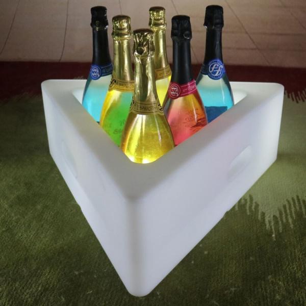 PE plástico triangular LED cubo de hielo 16 colores cambiante batería de litio recargable