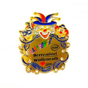 China carnival pins ,trading pin , pin gallery, photo etched enamel badge supplier