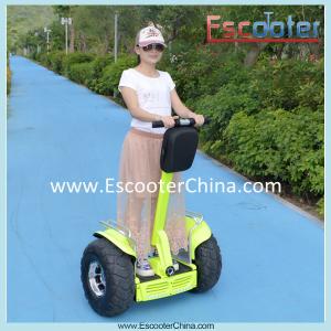 China 卸売2は2つのモードおよびLEDライトが付いている自己のバランスの電気一人乗り二輪馬車を動かします wholesale