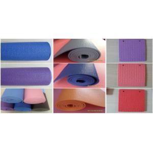 China Soft PVC Carpet Flooring , Gym Exercise Non Slip Yoga Mat Folded Pattern supplier