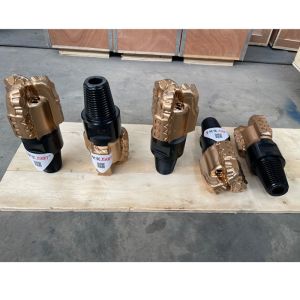 China China Fábrica 4 1/8 pulgadas 3 hojas PDC taladro supplier