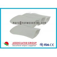 China Soft Hospital Patient Wet Wash Glove Embowed Bio Degradable Smooth on sale