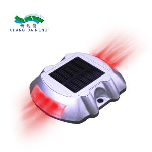 China IP65 imperméable a mené le contrôle de lumière de signal d'alarme du trafic avec l'énergie solaire supplier
