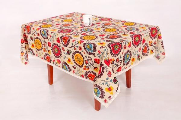 Sun Flower Pattern Custom Printed Tablecloths With Elegant Lace Trim