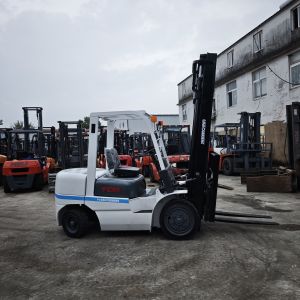 China High Quality Used TCM 3T FD 30 Forklift Original From Japan with Original Engine Motor and Gearbox for Sale wholesale
