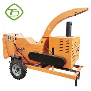 China Tree Branch Wood Chipper Machine Leaf Small Garden Mobile Crusher 55KW supplier
