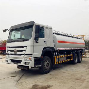China SINOTRUK HOWO 20CBM 25CBM Liquid Tanker Truck , Refueling Oil Tanker Truck supplier