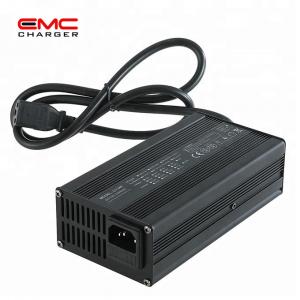 China 12V 10A Aluminium Alloy with Fan lithium battery charger for E-scooter CE supplier