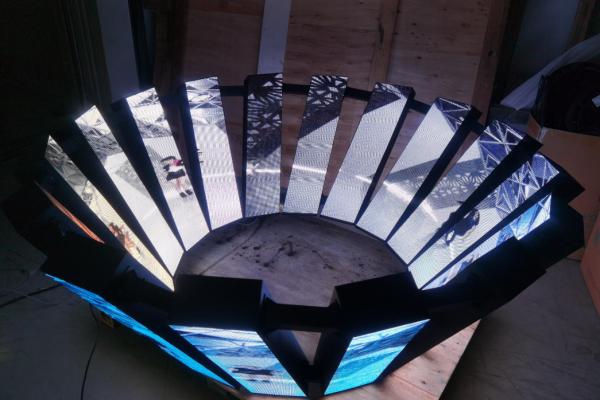 Building Decoration Made Easy P4 LED Display Screen and Micro USB Interface