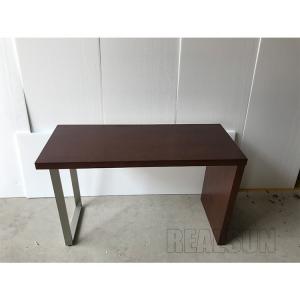 China Wood Venner Home Computer Desks , Hotel Writing Desk Table With Glass Top supplier