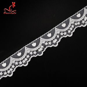 China Charge statique de largeur de l'équilibre 5.6cm de dentelle brodée par blanc de coton - accrochez-vous résistant supplier