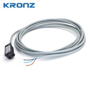 China 感应センサー 3本のワイヤー DC NPN NO 距離 Sn 8mm 10-35 Vdc PVDF 素材 IP67 防水 wholesale