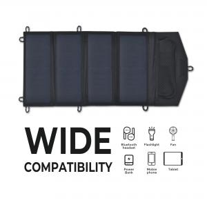 China Camouflage Polyester Portable Solar Panel Battery Pack For Mobile Phones Camping supplier