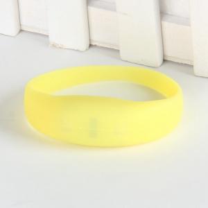 China Waterproof Adjustable RFID Silicone Bracelets Door Access Control Convenience Wearing supplier