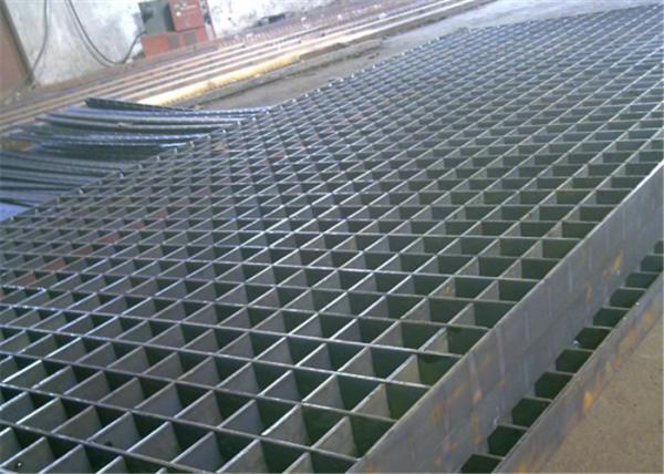 Serrated Type Metal Grate Flooring Steel Grating Platform