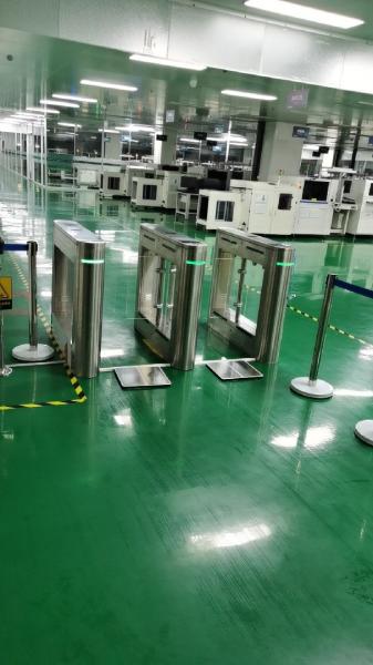 Weatherproof Glass Turnstile Swing Gate IP54 Advanced Communication Interface
