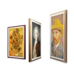 China 32 Inch Wooden Frame Advertising Display Screen With Split Display Function wholesale