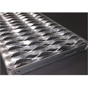 Perforated Serrated Grating , Grip Strut Safety Grating For Stair Treads