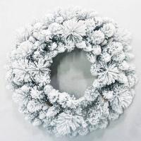 60cmの雪の森林に覆われたマツ針ポリ塩化ビニールのクリスマスの花輪