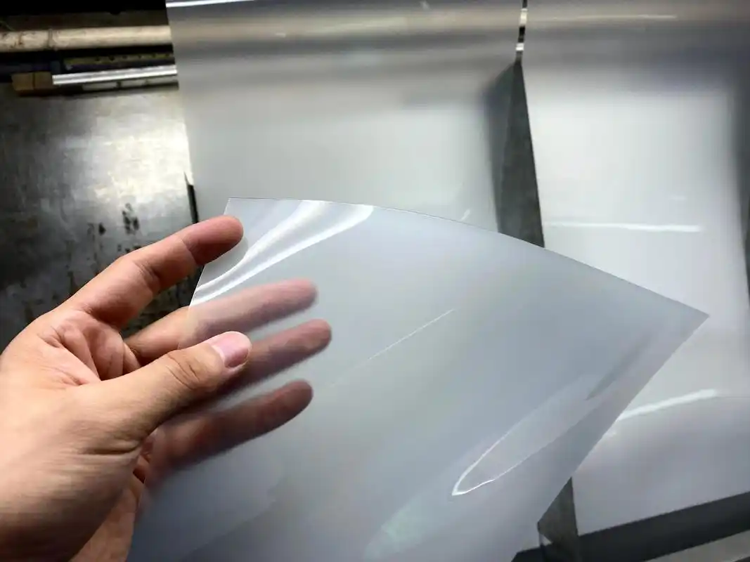 China 4層PPプラスチックシート押出機（食品容器用、幅800～1500mm、厚さ0.2～1.5mm） wholesale