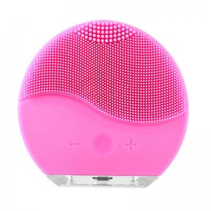 China Silicone Vibrating Waterproof Facial Cleansing Face brush Massager with USB Rechargeable supplier