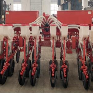 China Air System Precision Seeder Agriculture Equipment 8 Rows Corn And Soybean Rated Power Input Speed 540 R/Min wholesale