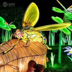 China Handmade Bee Shaped Animal Lantern 200CM with LED Light wholesale
