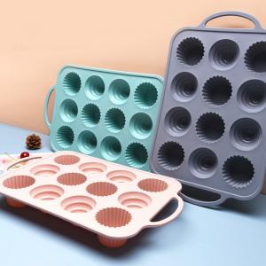 China Easy Release Versatile 12 Cavity Silicone Cake Mould supplier