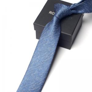 China Solid Mens Skinny Ties for Wedding Suits Woven Silk Ties in Sophisticated Gift Box supplier