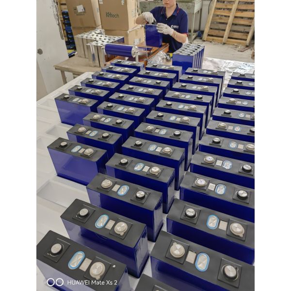 3.2V High-Capacity Lithium-Ion Battery Cell with 180-230AH Options and Rapid Charging