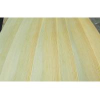 China 0.45 mm Yellow Pine Quarter Cut Veneer With Fine Straight Grain on sale