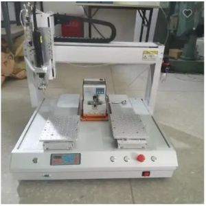 China 組み立てロボットのスクリュードライバーの三軸の電気自動 wholesale