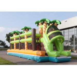 Comercial Jungle Theme Mega Bouncy Blow Up Obstacle Course Red Balls