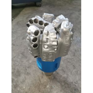 China Matrix Body 6-5/8 inch 616 PDC Diamond Bit Of Oifield API Drill Bit wholesale