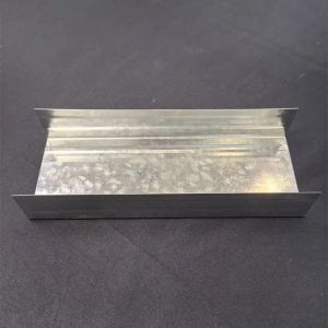 China 建築用材料 銀メタルストッドと U 形の設計のメタルトラック wholesale