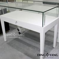 China Glossy White OEM Lockable Jewellery Shop Display Counters on sale