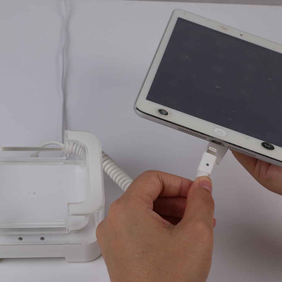 China Os dispositivos do antilost da segurança do RECÉM-VINDO marcam suporte do roubo do uso da exposição da loja do ipad o anti para a tabuleta supplier