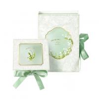 China Green Perfume Cosmetic Gift Cardboard Boxes With Ribbon Handmade on sale