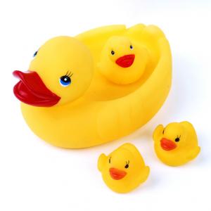 China Phthalate Free Cute Baby Rubber Duck Decorated Floating For Baby Shower Water Resistant supplier
