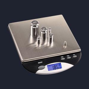 China Auto calibration 0.1g oz Electronic Kitchen Scale cooking scales standard weight wholesale