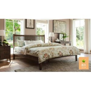 China Traditional Walnut Bedroom Furniture , Antique Style Queen Bedroom Furniture Sets supplier