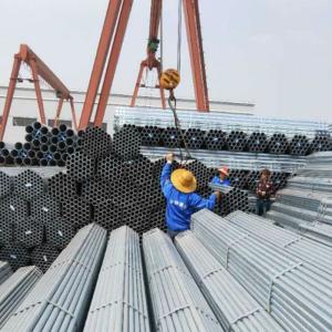 China ASTM A106 GR.B Q195 Q235  1-12m Galvanized Round Steel Pipe with High Quality and Low Price for Building Materials wholesale