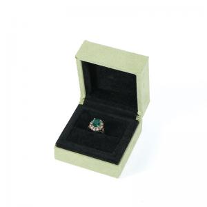 Caixa de empacotamento verde do presente da flanela da grama para Ring Bracelet Jewelry
