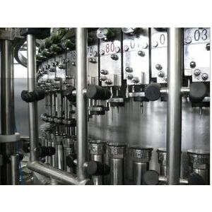 China Glass Bottle Beer Beverage Packaging Machine CSD Filling Machine 220 V supplier