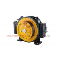 China 800kg Elevator Gearless Traction Machine / Gearless Lift Motor For Passenger Elevator on sale