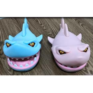 10.3 " Crazy Shark Biting Games Educational Children's Play Toys W / Sound Light Age 3