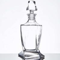 China Clear Twist Liquor Decanter Bottle 750ml Liquor Glass Decanters With Stoppers on sale