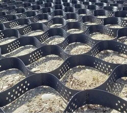 China Le HDPE texturisé et perforé Geocell a rectifié la cellule de système cellulaire Geo d'amélioration supplier